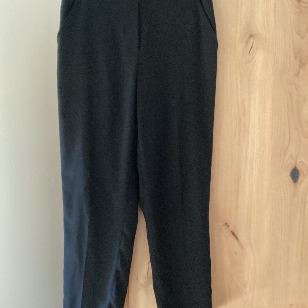 White House Black Market taper ankle”the slim ankle” pant